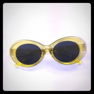 clear yellow “clout goggles”